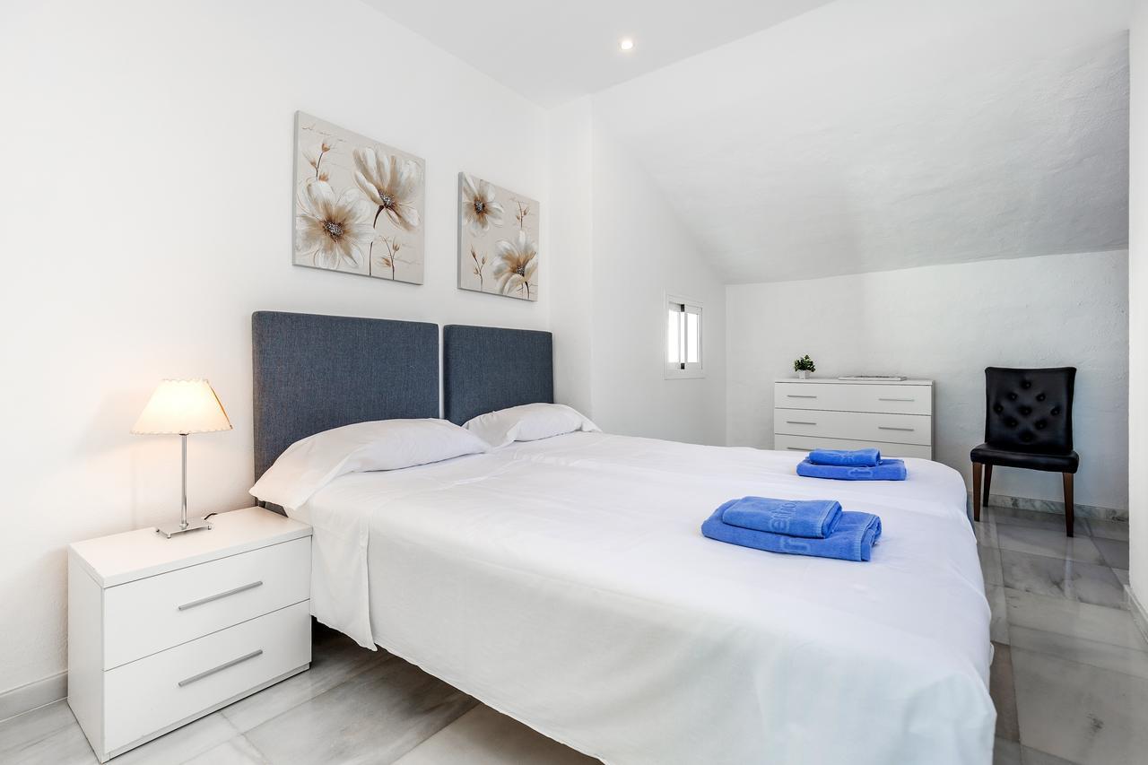 Front Line Penthouse Puerto Banus With Sea Views Lägenhet Marbella Exteriör bild