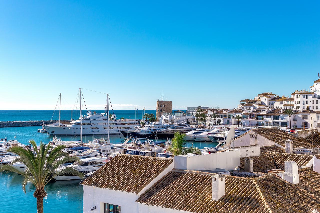 Front Line Penthouse Puerto Banus With Sea Views Lägenhet Marbella Exteriör bild