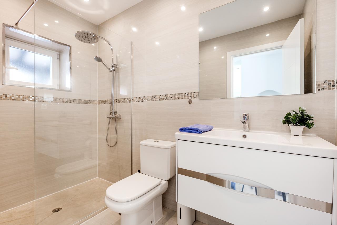 Front Line Penthouse Puerto Banus With Sea Views Lägenhet Marbella Exteriör bild